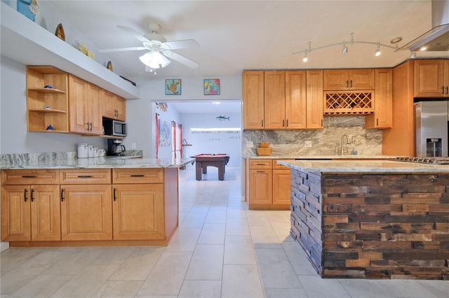 6811 GEORGIA AVENUE, Bradenton, FL 34207