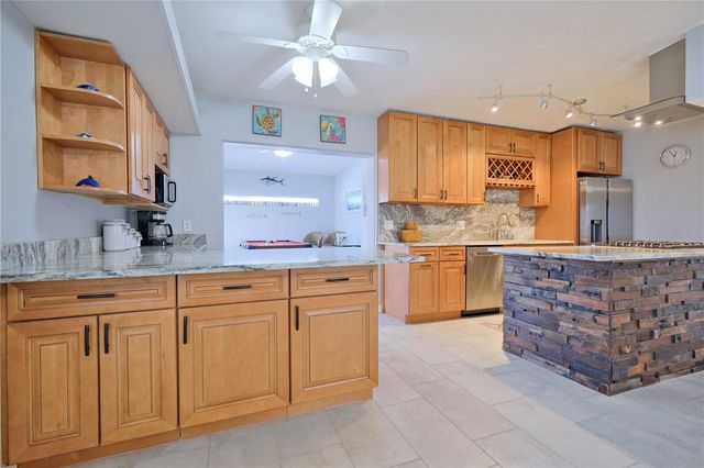 6811 GEORGIA AVENUE, Bradenton, FL 34207