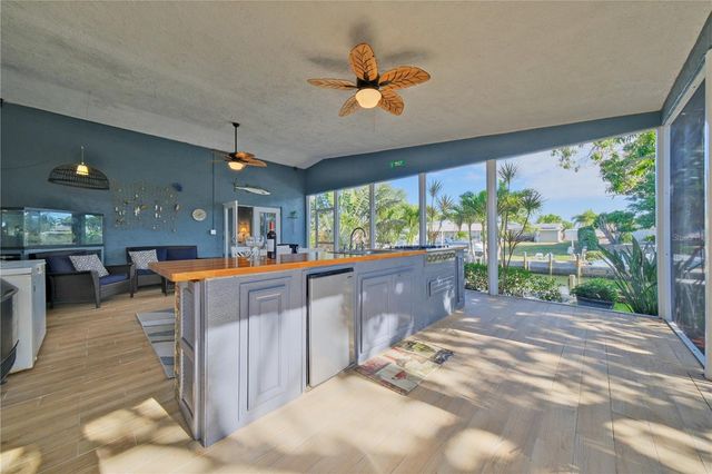 6811 GEORGIA AVENUE, Bradenton, FL 34207