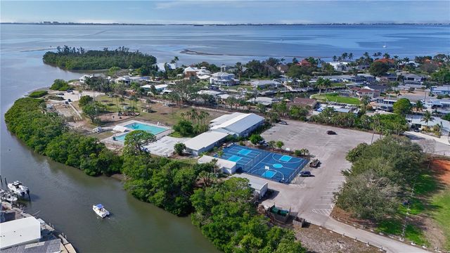 6811 GEORGIA AVENUE, Bradenton, FL 34207