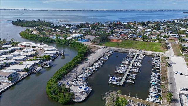 6811 GEORGIA AVENUE, Bradenton, FL 34207