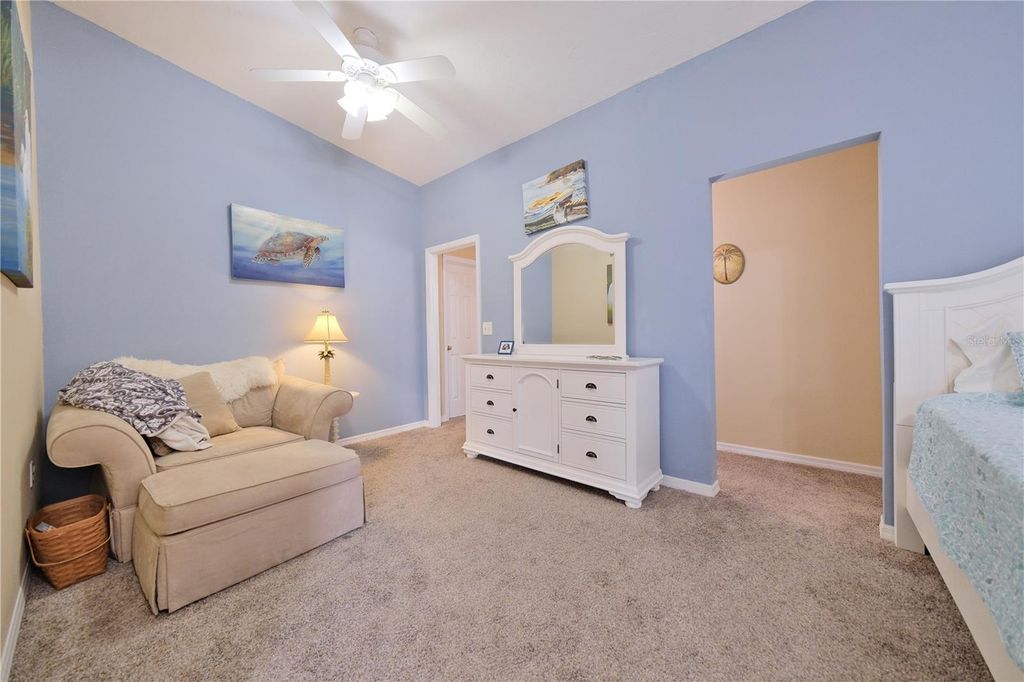 Image 37 of property listing at 6811 GEORGIA AVENUE, Bradenton, FL 34207