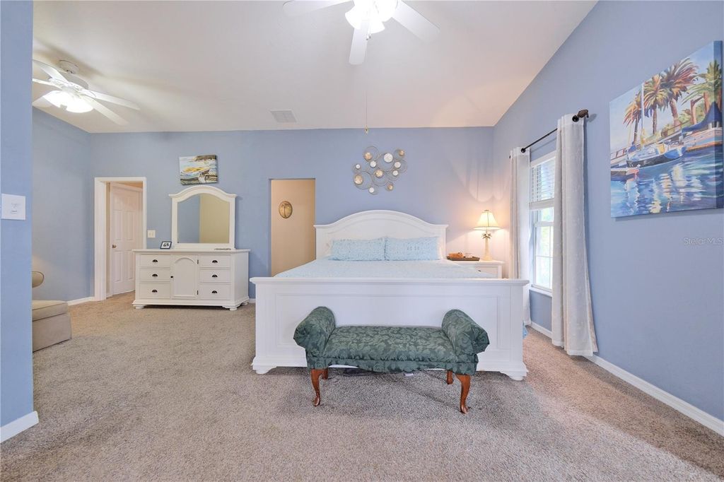 Image 38 of property listing at 6811 GEORGIA AVENUE, Bradenton, FL 34207