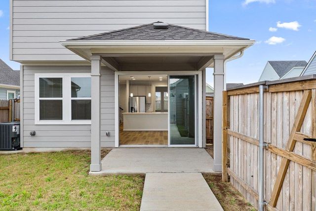303 ELM BRANCH TRL, Taylor, TX 76574