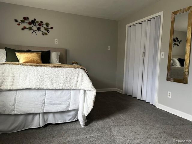 417 E Hunt Street, Adrian, MI 49221