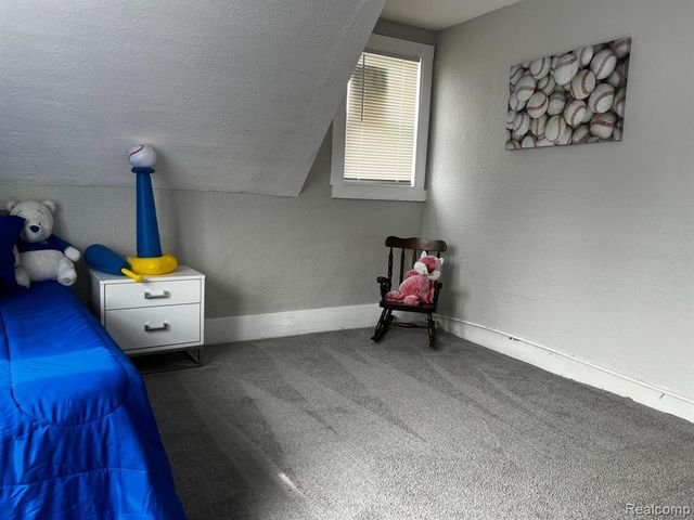 417 E Hunt Street, Adrian, MI 49221