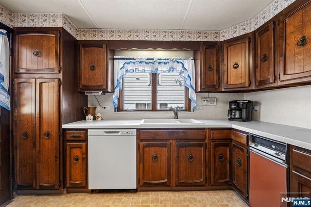 20 Woodside Terrace, West Orange, NJ 07052