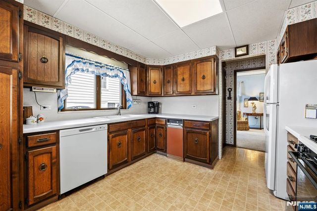 20 Woodside Terrace, West Orange, NJ 07052