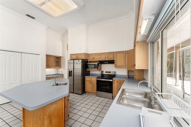 6325 NW 97TH COURT, Gainesville, FL 32653