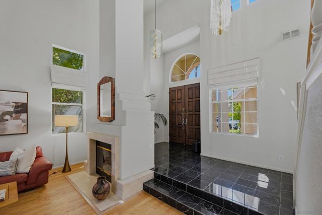 11495 Larmier Cir, San Diego, CA 92131