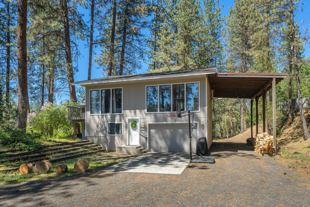 17910 N Redowa Dr, Colbert, WA 99005