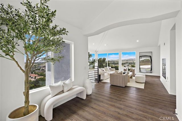 12336 Circula Panorama, North Tustin, CA 92705