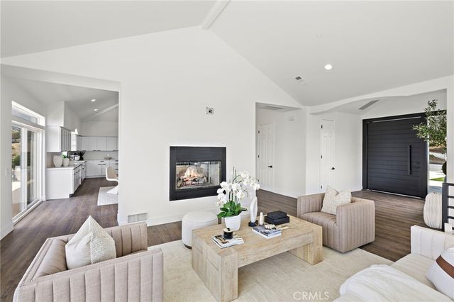 12336 Circula Panorama, North Tustin, CA 92705