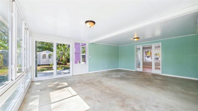 1902 53RD STREET S, Gulfport, FL 33707
