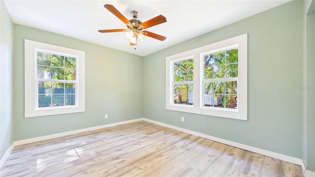 1902 53RD STREET S, Gulfport, FL 33707