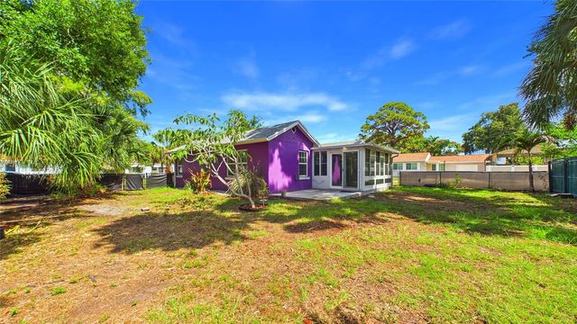 1902 53RD STREET S, Gulfport, FL 33707