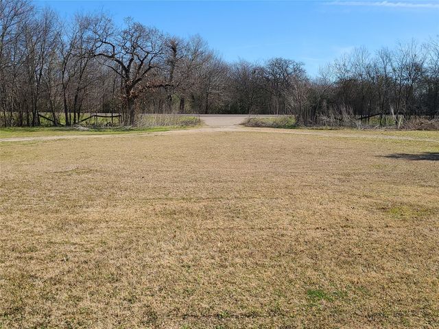 22817 Tx Highway 90 N, Bedias, TX 77831