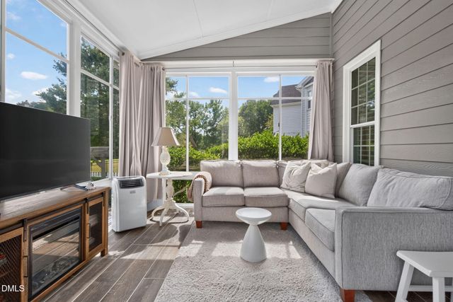 122 Poplar Branch Lane, Cary, NC 27519