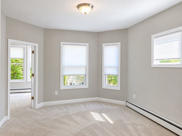 17 Ford St 2, Haverhill, MA 01832