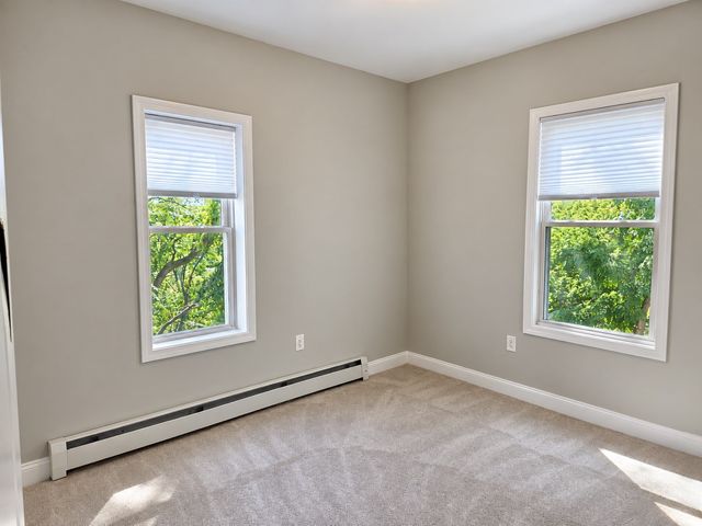 17 Ford St 2, Haverhill, MA 01832