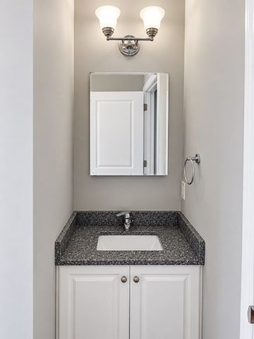 17 Ford St 2, Haverhill, MA 01832