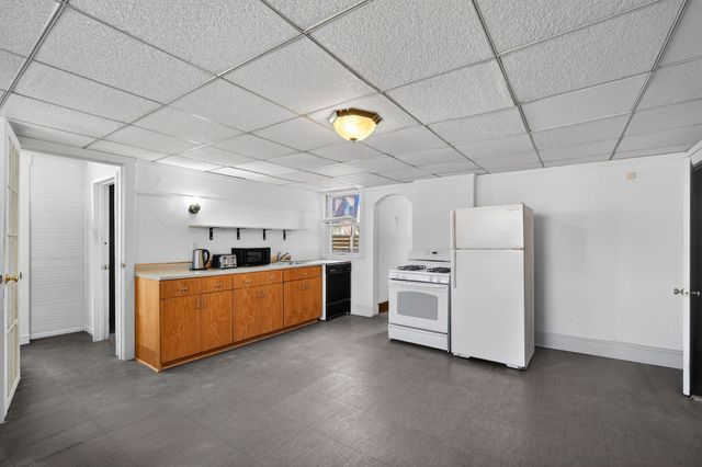 459 27th Street, Des Moines, IA 50312