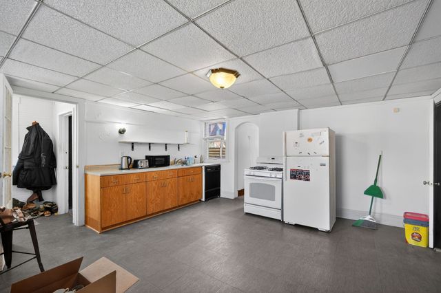 459 27th Street, Des Moines, IA 50312