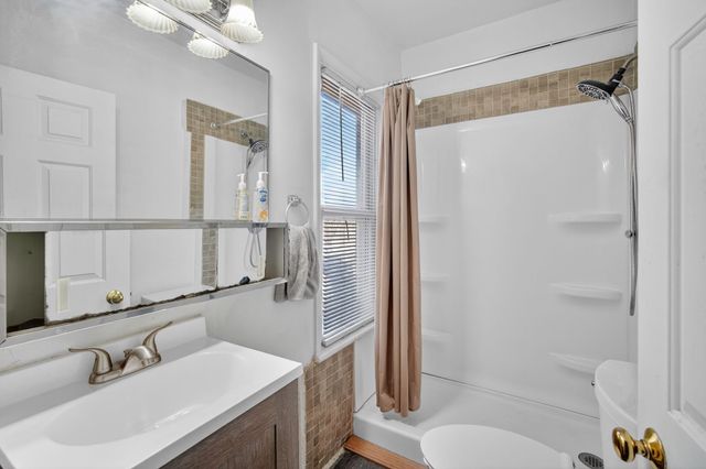 459 27th Street, Des Moines, IA 50312