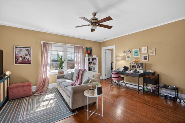 459 27th Street, Des Moines, IA 50312