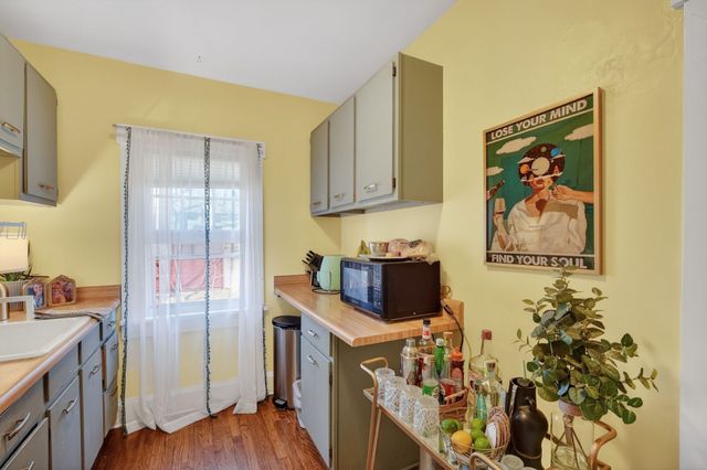 459 27th Street, Des Moines, IA 50312