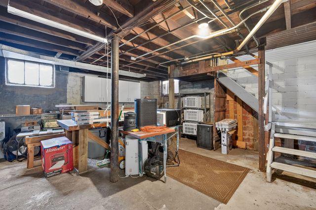 459 27th Street, Des Moines, IA 50312