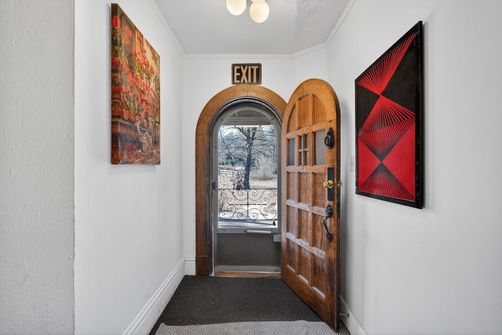 459 27th Street, Des Moines, IA 50312