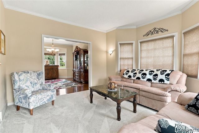 7279 Ridgeview Drive West, Pendleton, NY 14120