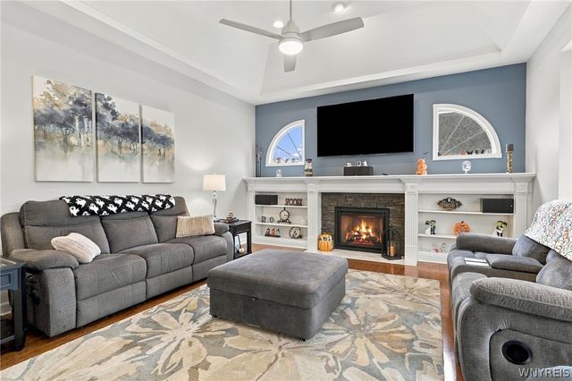 7279 Ridgeview Drive West, Pendleton, NY 14120