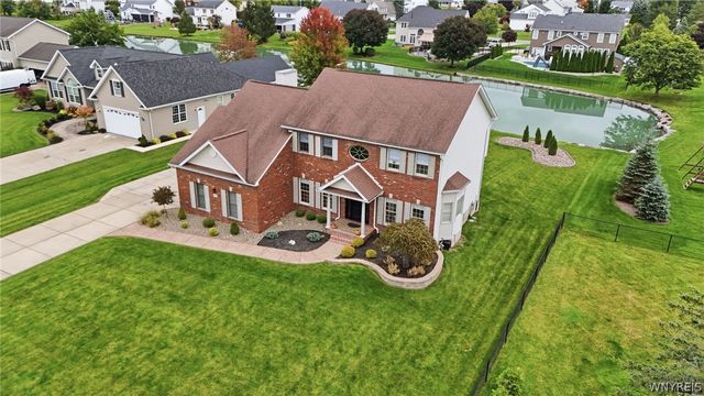 7279 Ridgeview Drive West, Pendleton, NY 14120