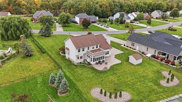 7279 Ridgeview Drive West, Pendleton, NY 14120