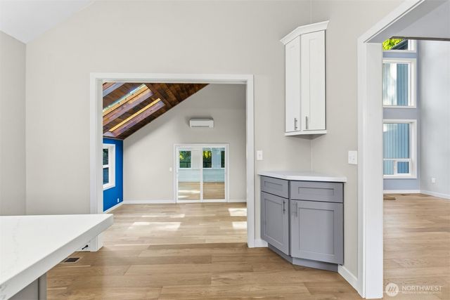 11785 Penny Place NE, Bainbridge Island, WA 98110