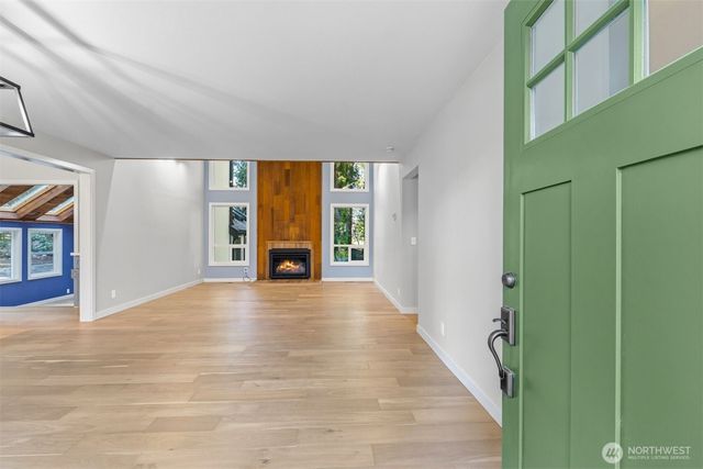 11785 Penny Place NE, Bainbridge Island, WA 98110