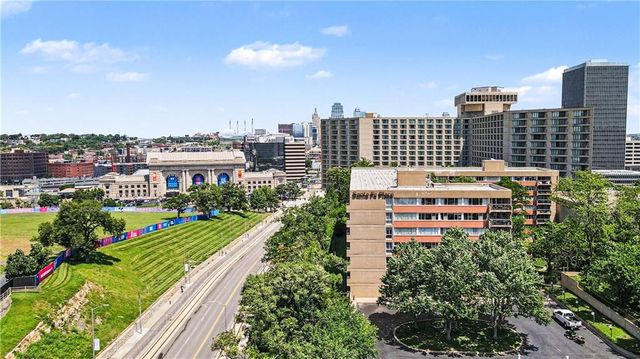 2525 Main Street 314, Kansas City, MO 64108