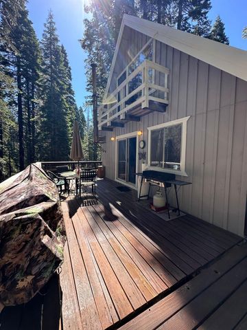 1340 Gooseberry Rd, Strawberry Valley, CA 95981