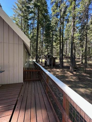 1340 Gooseberry Rd, Strawberry Valley, CA 95981