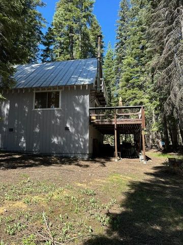 1340 Gooseberry Rd, Strawberry Valley, CA 95981