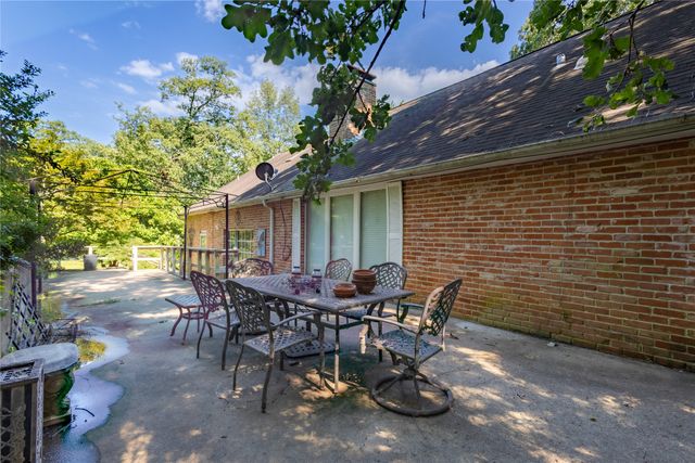 623 CR 2425, Mineola, TX 75773