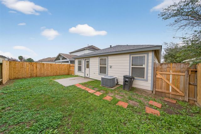 18927 Remington Bend Drive, Houston, TX 77073