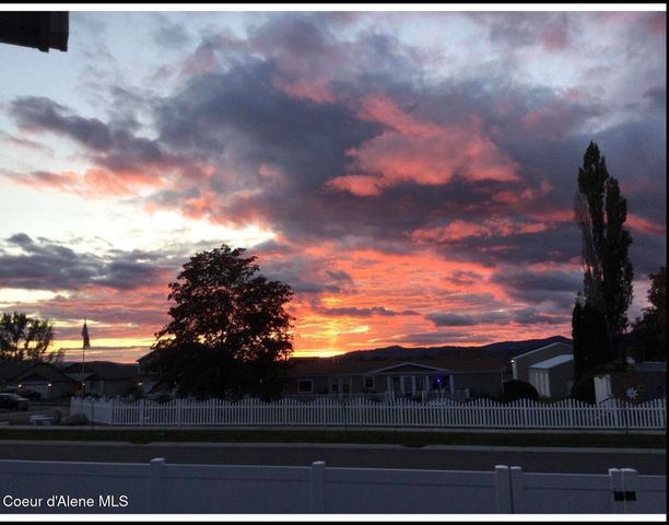 368 W TENNESSEE AVE, Post Falls, ID 83854