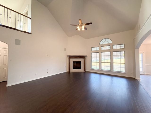 908 Heath Creek Drive, Desoto, TX 75115