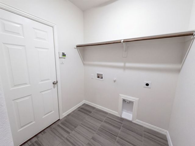 908 Heath Creek Drive, Desoto, TX 75115