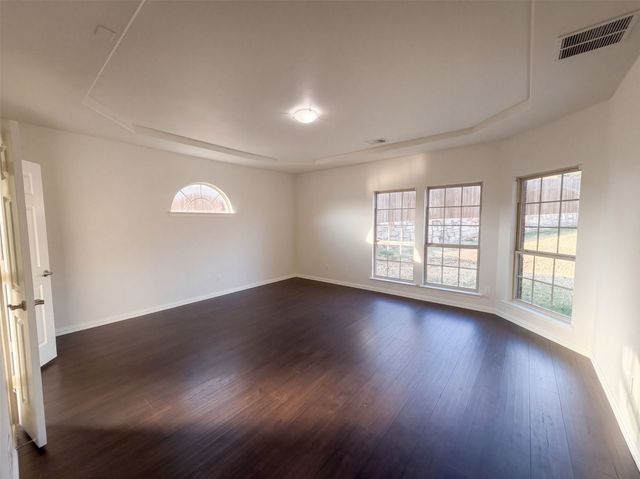 908 Heath Creek Drive, Desoto, TX 75115