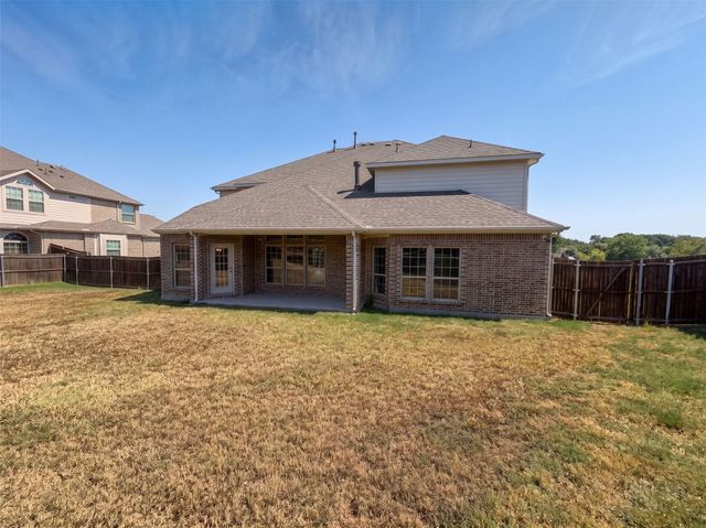 908 Heath Creek Drive, Desoto, TX 75115