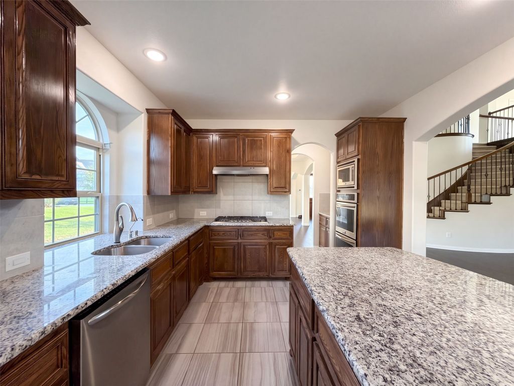 908 Heath Creek Drive, Desoto, TX 75115 — photo 2